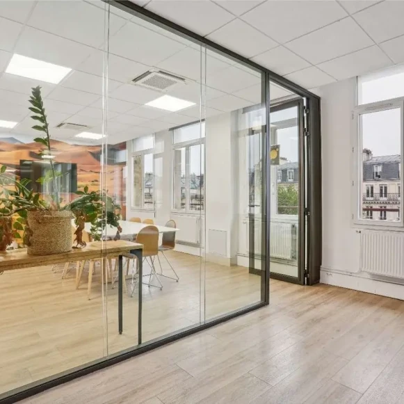 Espace indépendant 523 m² 68 postes Location bureau Boulevard des Batignolles Paris 75017 - photo 3