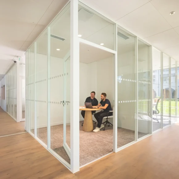 Bureau privé 10 m² 2 postes Coworking Rue Denis Papin Villeneuve-d'Ascq 59650 - photo 10