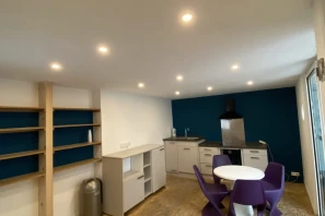 Bureau privé - 16000 - 15 postes - 3375€