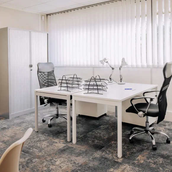 Bureau privé 21 m² 3 postes Location bureau Chemin de la Crabe Toulouse 31300 - photo 7