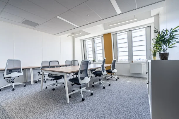 Bureau privé - 35000 - 9 postes - 4410€