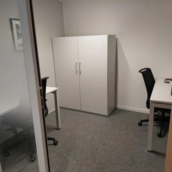 Bureau privé 8 m² 2 postes Location bureau Rue de Vaugirard Paris 75006 - photo 1