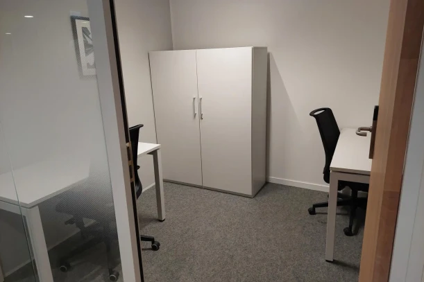 Bureau privé - 75006 - 2 postes - 869€