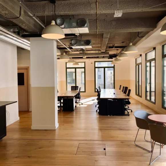 Espace indépendant 700 m² 130 postes Location bureau Rue des Archives Paris 75003 - photo 8