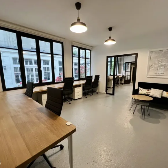 Bureau privé 116 m² 21 postes Location bureau Rue de Rocroy Paris 75010 - photo 2