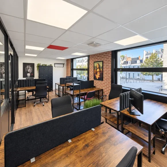 Bureau privé 15 m² 3 postes Location bureau Place Michelet Tours 37000 - photo 3