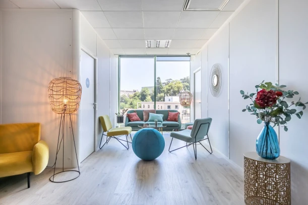 Bureau privé - 86000 - 2 postes - 590€