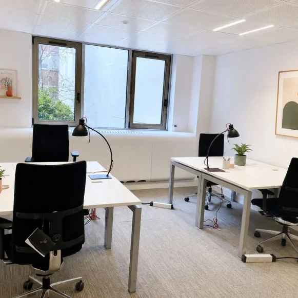 Bureau privé 22 m² 4 postes Location bureau Rue de Rouvray Neuilly-sur-Seine 92200 - photo 1