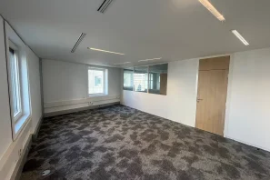 Bureau privé - 92800 - 6 postes - 2400€