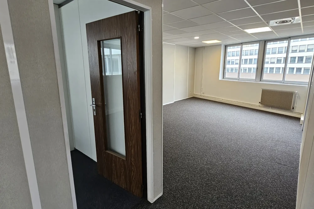 Espace indépendant - 92120 - 20 postes - 2700€