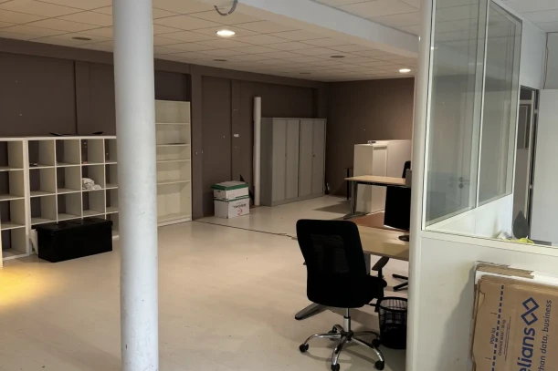 Espace indépendant - 92240 - 30 postes - 5000€