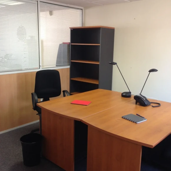 Bureau privé 14 m² 2 postes Location bureau Rue de Solférino Boulogne-Billancourt 92100 - photo 2