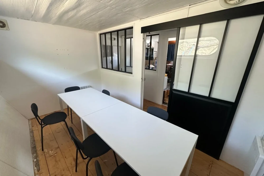 Bureau privé - 75013 - 3 postes - 650€