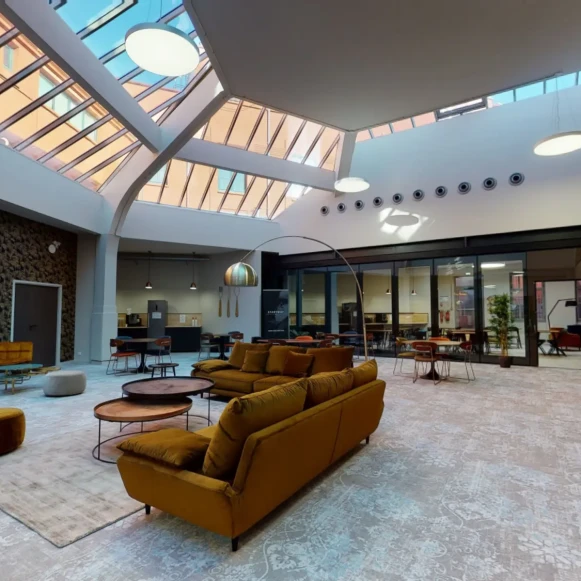 Open Space  30 postes Location bureau Avenue Thiers Nice 06000 - photo 1