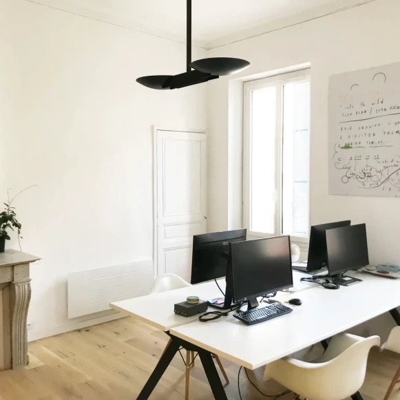 Bureau privé 21 m² 6 postes Coworking Rue Sainte Marseille 13001 - photo 2