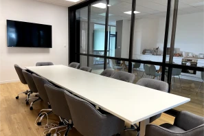 Espace indépendant - 33130 - 12 postes - 150€