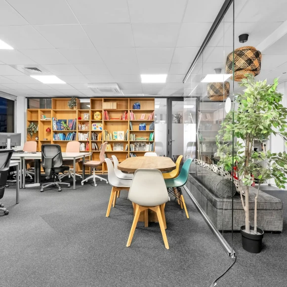 Bureau privé 100 m² 15 postes Location bureau Avenue Charles de Gaulle Neuilly-sur-Seine 92200 - photo 1