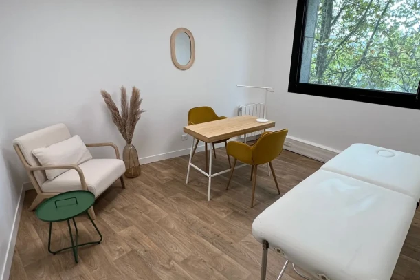 Bureau privé - 93200 - 2 postes - 950€