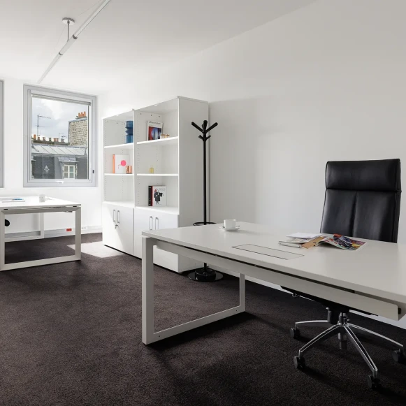 Bureau privé 18 m² 4 postes Coworking Rue Quentin-Bauchart Paris 75008 - photo 18