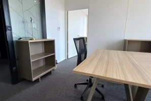 Bureau privé - 49800 - 2 postes - 598€