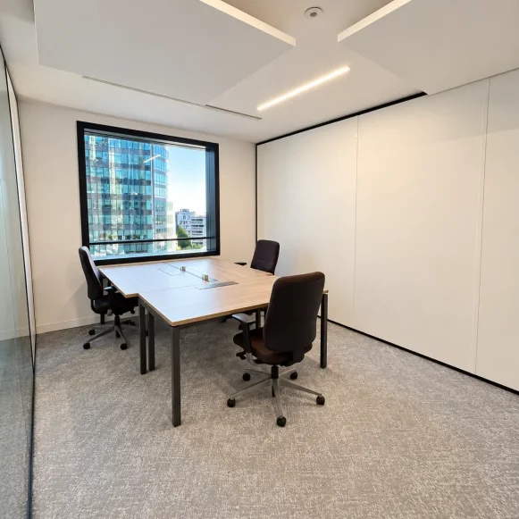 Espace indépendant 1 100 m² 120 postes Location bureau Avenue de l'Arche Courbevoie 92400 - photo 7