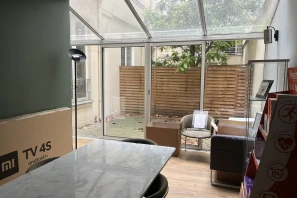 Espace indépendant - 75008 - 12 postes - 8500€