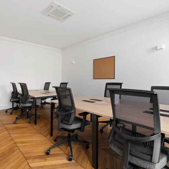 Espace indépendant 214 m² 28 postes Coworking Avenue Carnot Paris 75017 - photo 7