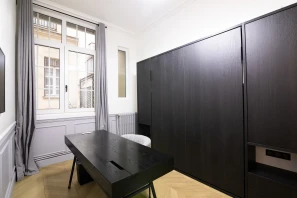 Bureau privé - 75017 - 2 postes - 1150€