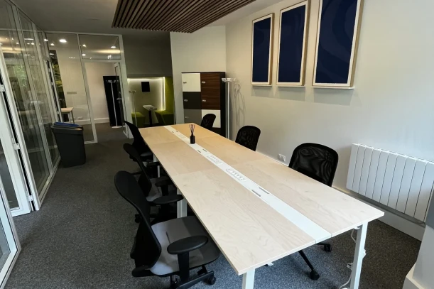 Bureau privé - 78000 - 6 postes - 900€