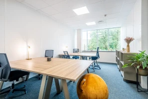 Bureau privé - 21000 - 6 postes - 1576€