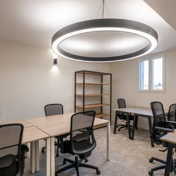 Bureau privé 29 m² 6 postes Coworking Rue Turenne Bordeaux 33000 - photo 1