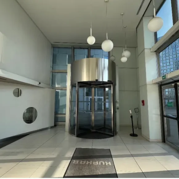 Bureau privé 12 m² 3 postes Coworking Rue Hoche Puteaux 92800 - photo 8