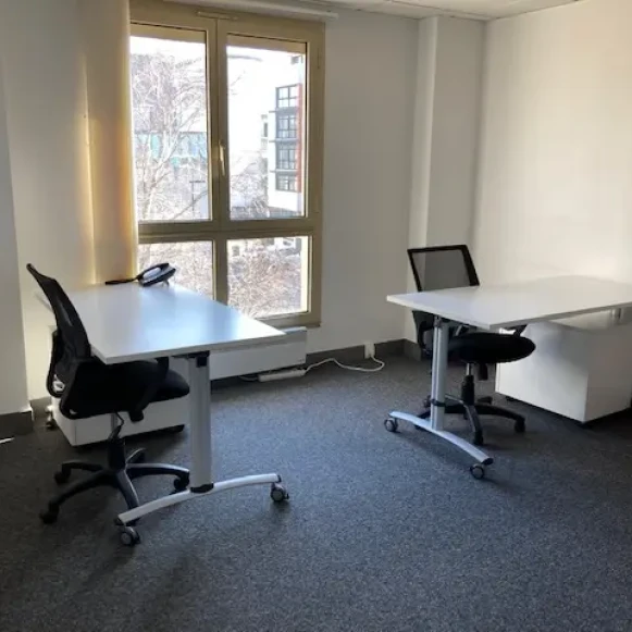 Bureau privé 14 m² 3 postes Coworking Rue Crucy Nantes 44000 - photo 2