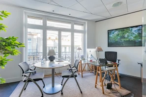 Bureau privé - 75008 - 5 postes - 3600€