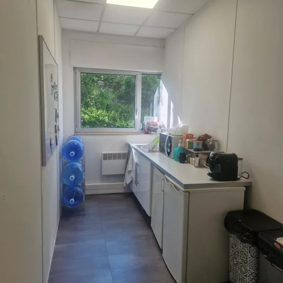 Open Space  3 postes Coworking Avenue Emile Baudot Palaiseau 91120 - photo 10