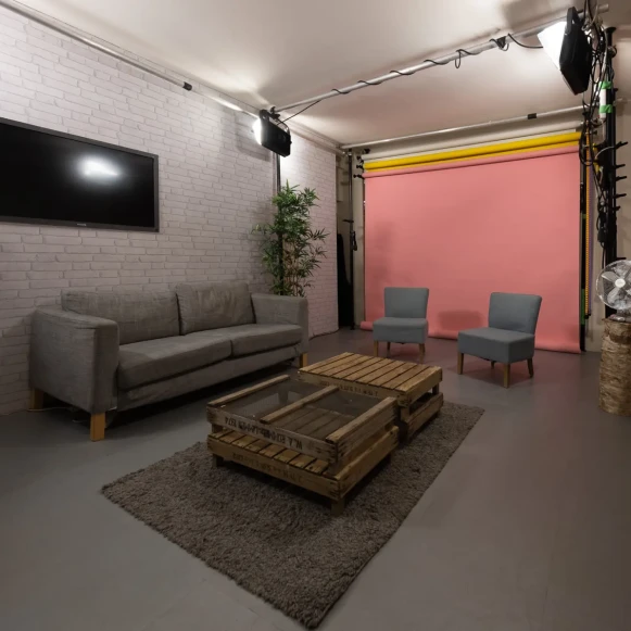 Bureau privé 25 m² 6 postes Coworking Rue des Epinettes Paris 75017 - photo 7