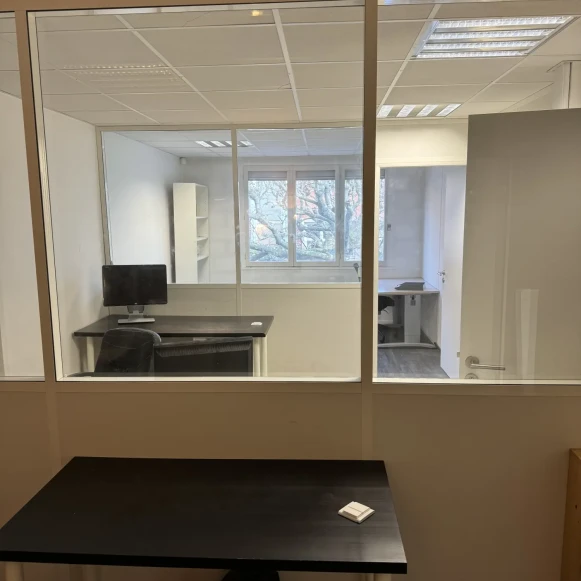 Espace indépendant 289 m² 30 postes Location bureau Avenue Jules Ferry Malakoff 92240 - photo 3
