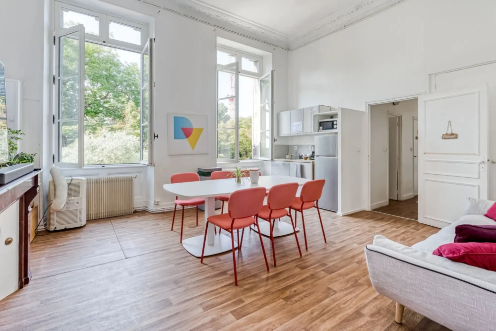 Bureau privé - 33000 - 3 postes - 900€