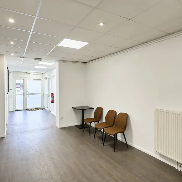 Bureau privé 12 m² 4 postes Coworking Rue de Fontenoy Lille 59000 - photo 8