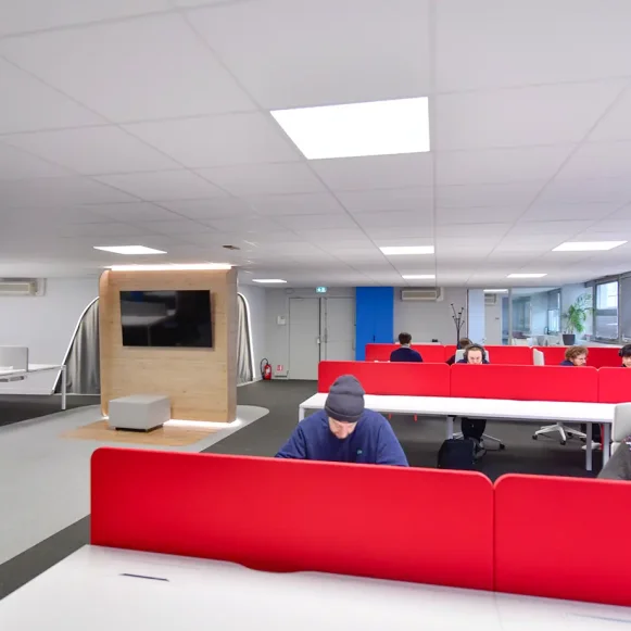 Espace indépendant 240 m² 34 postes Coworking Rue Barbès Montrouge 92120 - photo 3