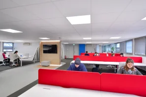 Espace indépendant - 92120 - 34 postes - 7000€