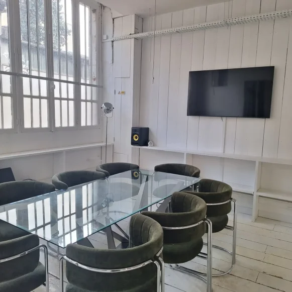 Bureau privé 60 m² 12 postes Location bureau Villa Riberolle Paris 75020 - photo 11