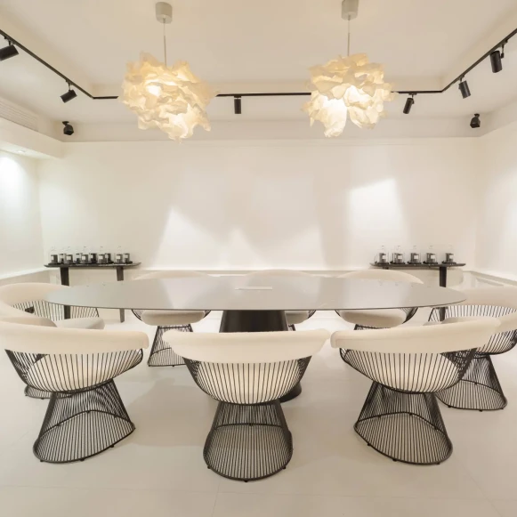 Bureau privé 35 m² 9 postes Location bureau Rue Saint-Dominique Paris 75007 - photo 4