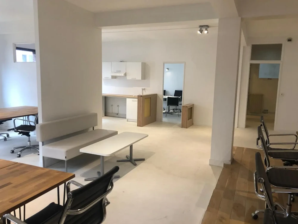 Espace indépendant - 93400 - 24 postes - 5500€