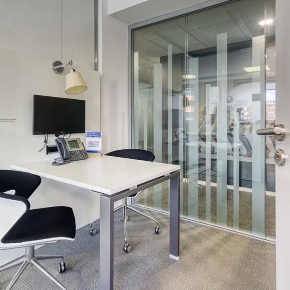 Bureau privé 15 m² 2 postes Coworking Rue Maurice Flandin Lyon 69003 - photo 10