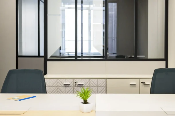 Bureau privé - 75012 - 3 postes - 2580€