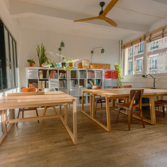 Bureau privé 16 m² 4 postes Location bureau Rue Frédérick Lemaître Paris 75020 - photo 3