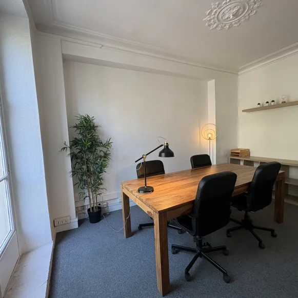 Espace indépendant 70 m² 12 postes Location bureau Boulevard de Sébastopol Paris 75001 - photo 6