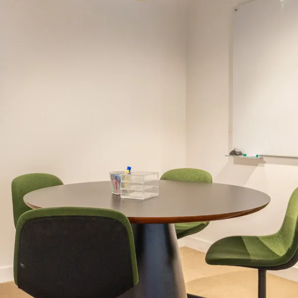 Espace indépendant 430 m² 90 postes Location bureau Rue Jules Lefebvre Paris 75009 - photo 5