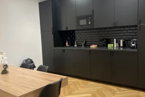 Bureau privé - 75008 - 6 postes - 2160€